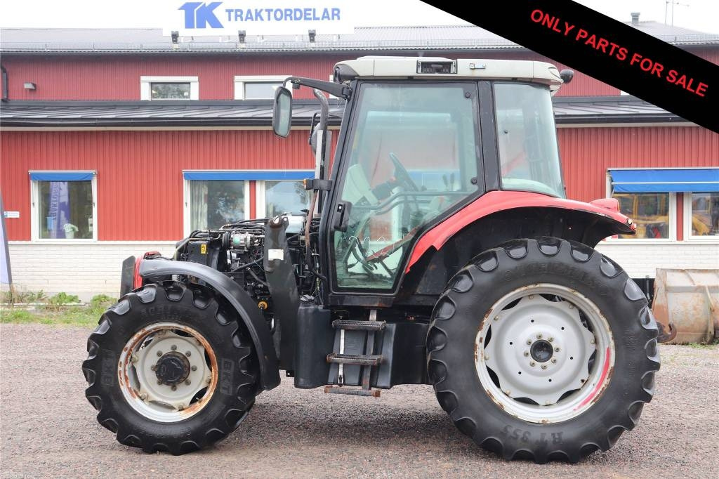 Massey Ferguson 5445 Dismantled. Only spare parts - Tracteur agricole: photos 1 Massey Ferguson 5445 Dismantled. Only spare parts - Tracteur agricole: photos 1