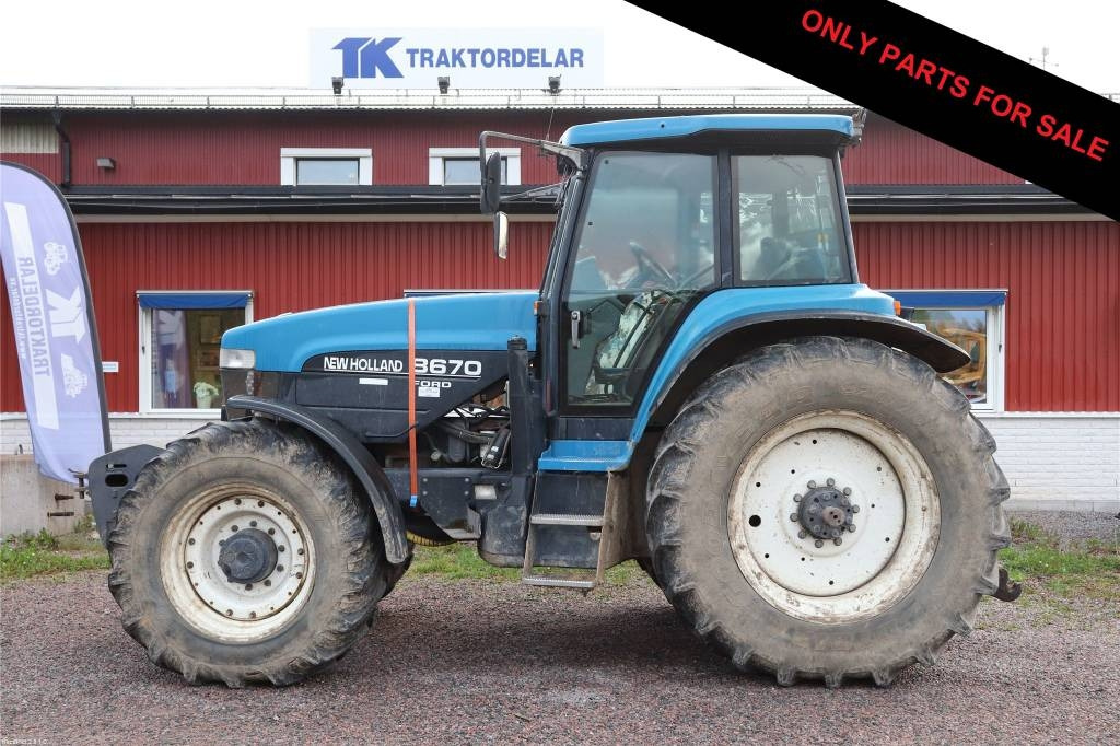 New Holland 8670 Dismantled: only spare parts - Tracteur agricole: photos 1 New Holland 8670 Dismantled: only spare parts - Tracteur agricole: photos 1