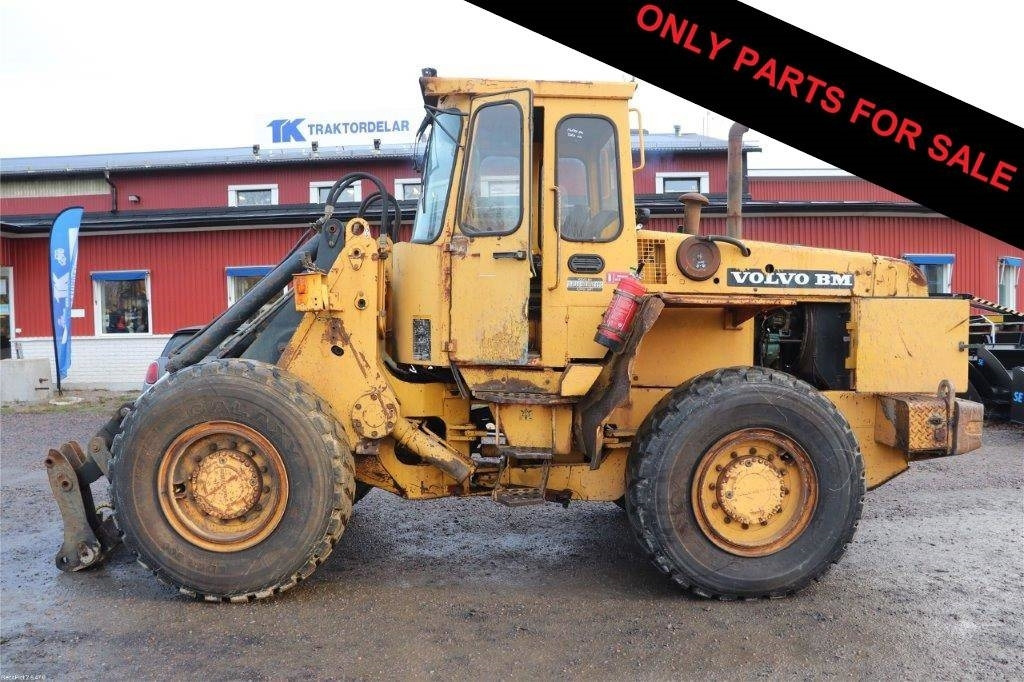 Volvo L 70 Dismantled: only spare parts - Chargeuse sur pneus: photos 1 Volvo L 70 Dismantled: only spare parts - Chargeuse sur pneus: photos 1