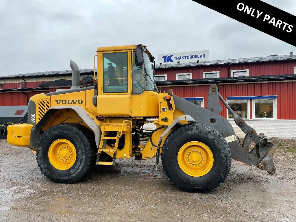 Volvo L 90 E dismantled: only spare parts - Chargeuse sur pneus: photos 1 Volvo L 90 E dismantled: only spare parts - Chargeuse sur pneus: photos 1