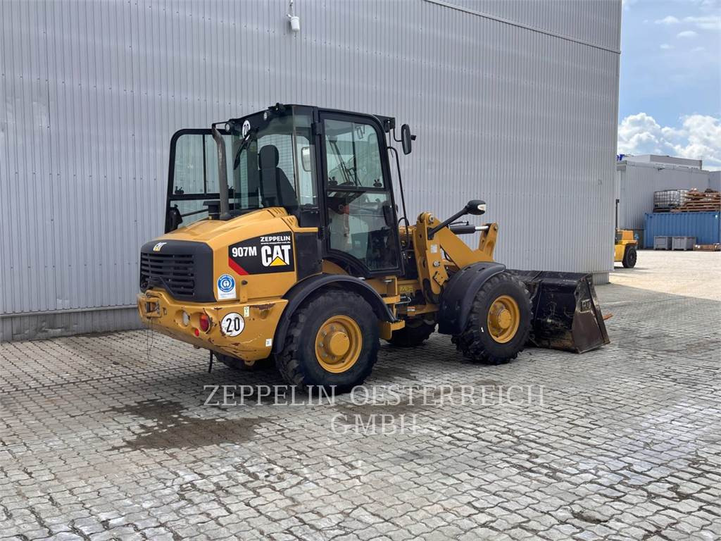 CAT 907M - Chargeuse sur pneus: photos 3 CAT 907M - Chargeuse sur pneus: photos 3