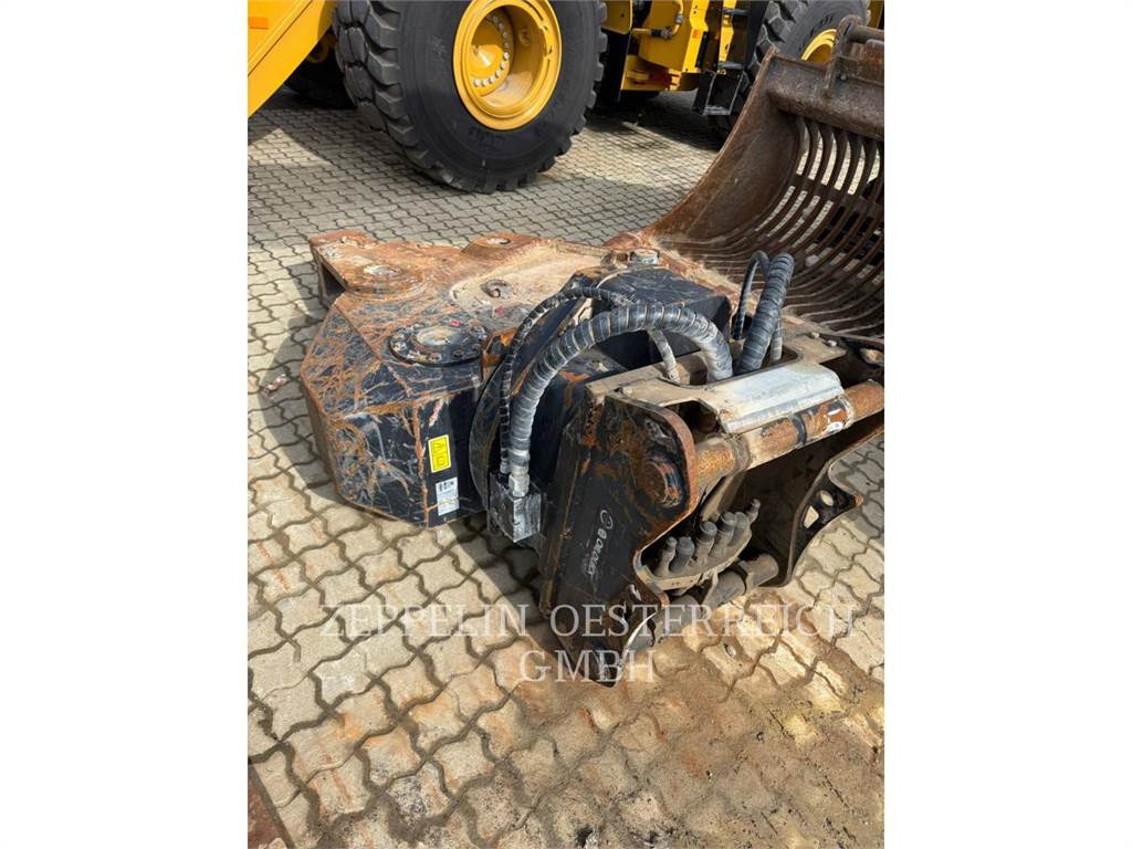 CAT MP318 CC CONCRETE CUTTER JAW - Cisaille de démolition pour Engins de chantier: photos 2 CAT MP318 CC CONCRETE CUTTER JAW - Cisaille de démolition pour Engins de chantier: photos 2