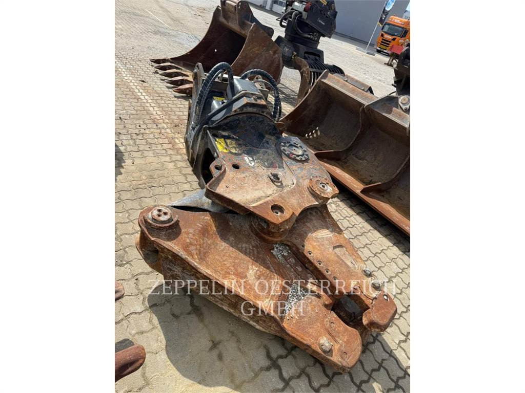 CAT MP318 CC CONCRETE CUTTER JAW - Cisaille de démolition pour Engins de chantier: photos 1 CAT MP318 CC CONCRETE CUTTER JAW - Cisaille de démolition pour Engins de chantier: photos 1