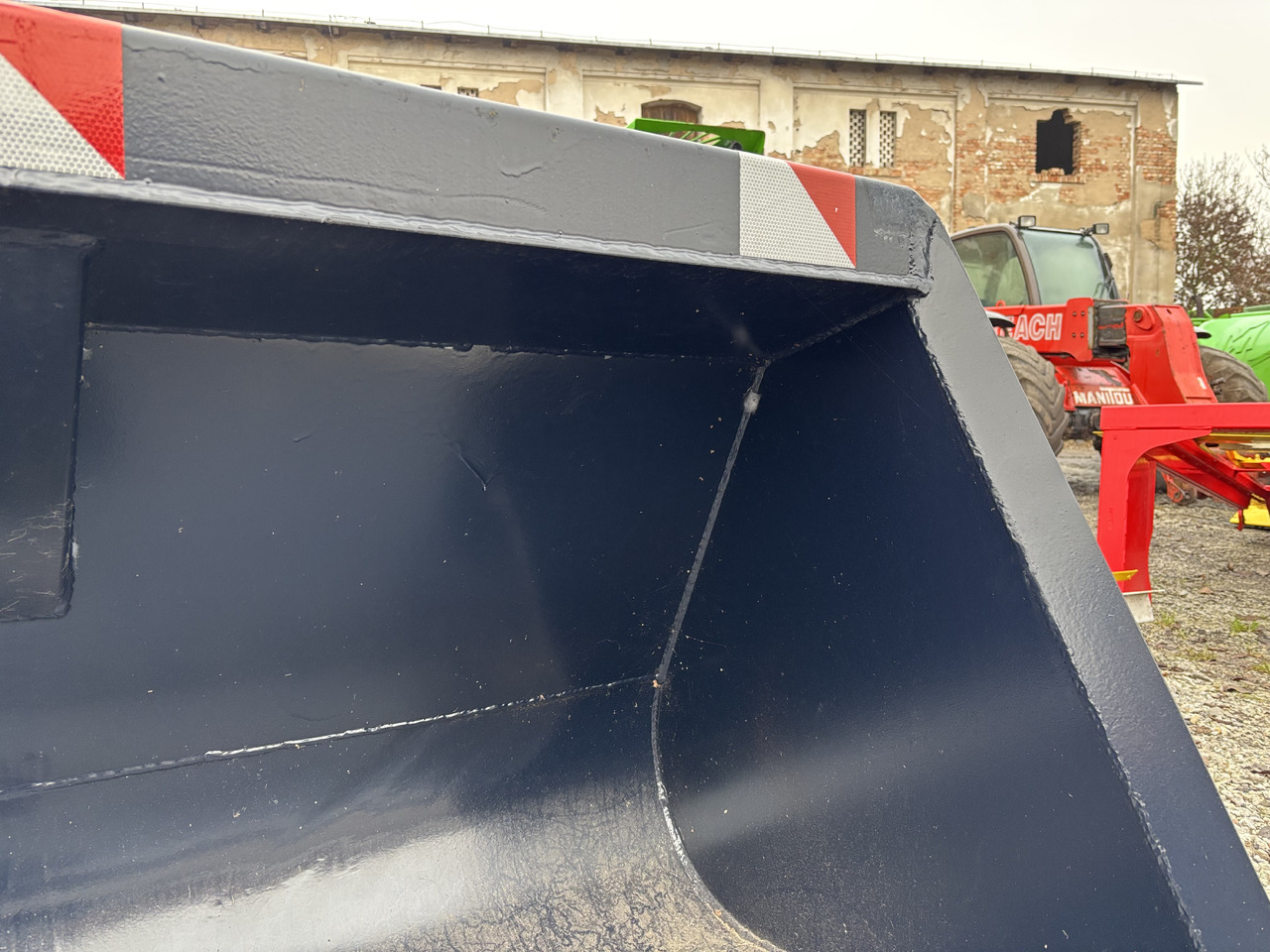 21453 Łyżka Objętościowa 2,3m 1,01 m3 z mocowaniem do ładowarki Claas Scorpion. - Godet pour chargeur: photos 2 21453 Łyżka Objętościowa 2,3m 1,01 m3 z mocowaniem do ładowarki Claas Scorpion. - Godet pour chargeur: photos 2