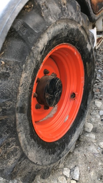 Bobcat Manitou Felgi 14x24 koła 460/70 R24 - Jante pour Engins de chantier: photos 1 Bobcat Manitou Felgi 14x24 koła 460/70 R24 - Jante pour Engins de chantier: photos 1
