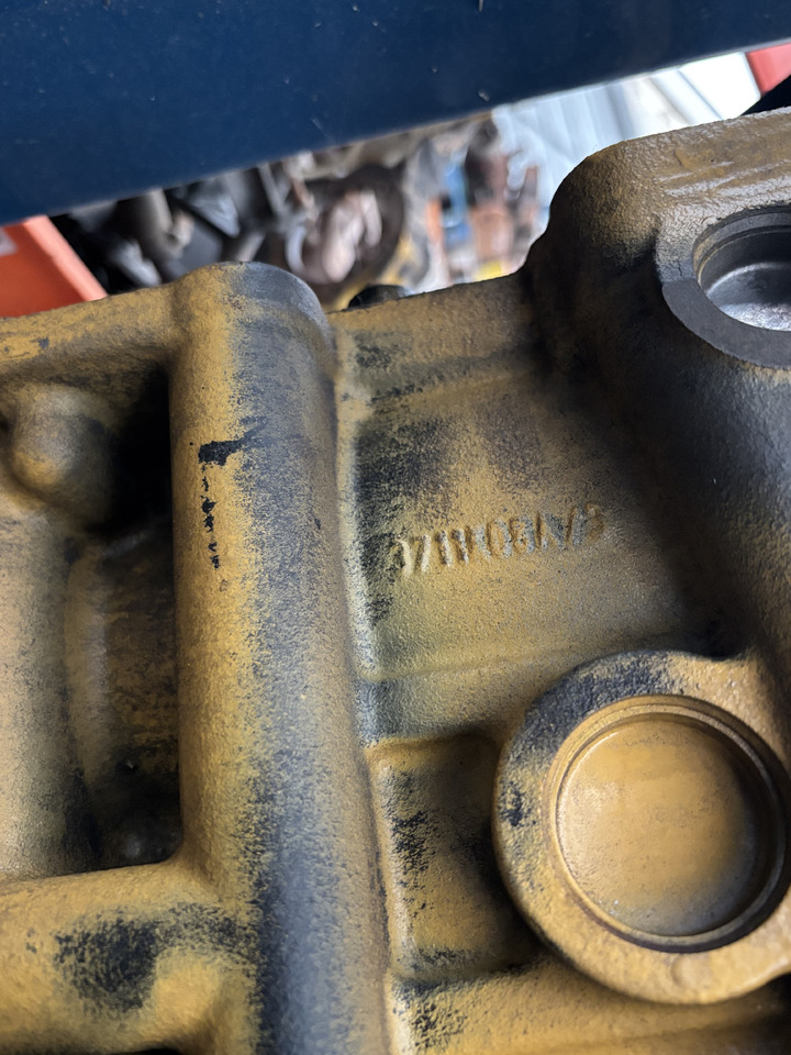 CAT C6.6 666-3106953 Blok Silnika CZĘŚCI - Bloc-cylindres pour Machine agricole: photos 4 CAT C6.6 666-3106953 Blok Silnika CZĘŚCI - Bloc-cylindres pour Machine agricole: photos 4