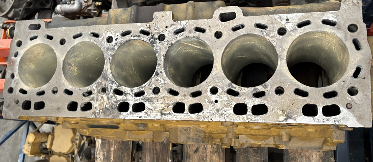 CAT C6.6 666-3106953 Blok Silnika CZĘŚCI - Bloc-cylindres pour Machine agricole: photos 2 CAT C6.6 666-3106953 Blok Silnika CZĘŚCI - Bloc-cylindres pour Machine agricole: photos 2