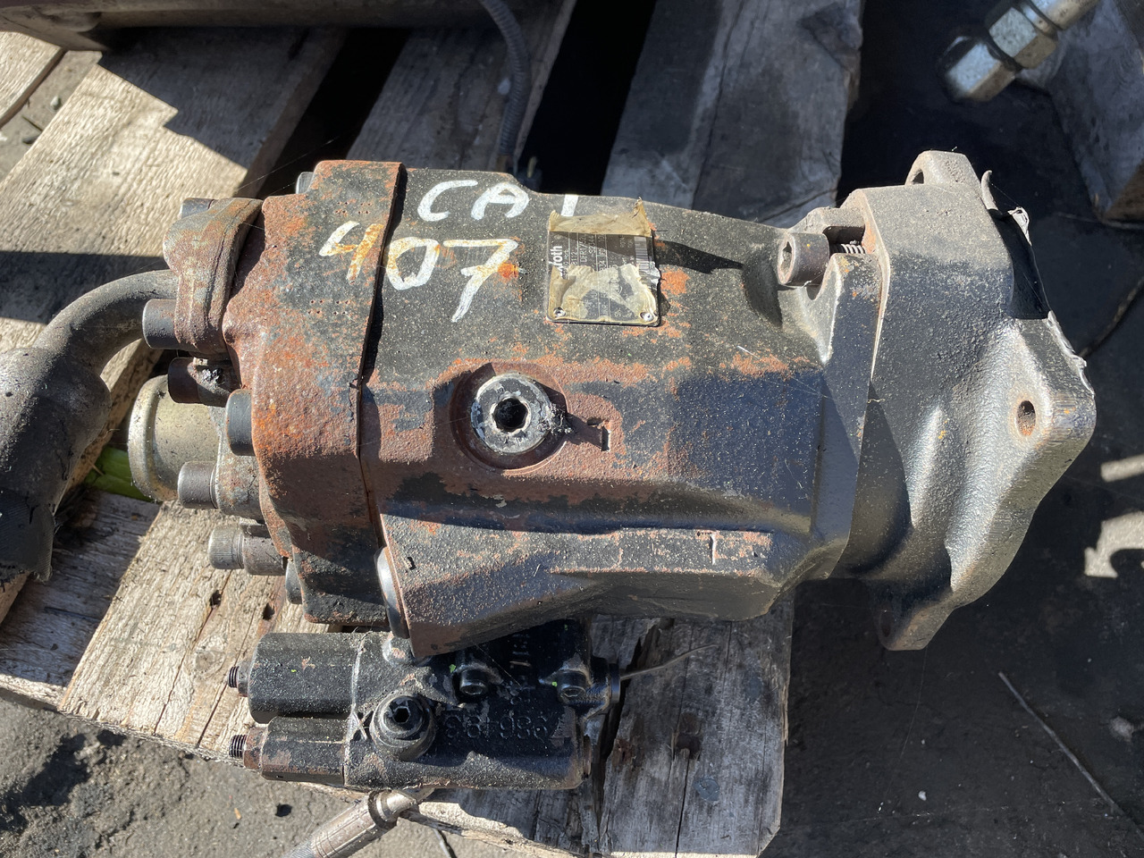 CAT Caterpillar TH336 TH337 TH406 TH407 - pompa hydrauliczna Rexroth R902464834 - Pompe hydraulique pour Machine agricole: photos 1 CAT Caterpillar TH336 TH337 TH406 TH407 - pompa hydrauliczna Rexroth R902464834 - Pompe hydraulique pour Machine agricole: photos 1
