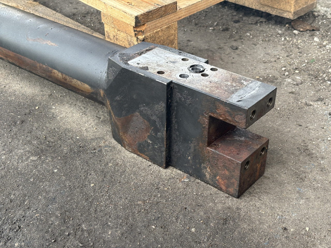 CAT TH 330 B TH330B Siłownik Wysuwu Ramienia - Vérin hydraulique pour Chariot télescopique: photos 2 CAT TH 330 B TH330B Siłownik Wysuwu Ramienia - Vérin hydraulique pour Chariot télescopique: photos 2