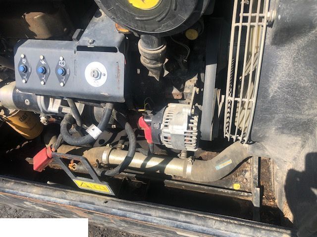 CAT TH - Alternator - Alternateur pour Machine agricole: photos 1 CAT TH - Alternator - Alternateur pour Machine agricole: photos 1