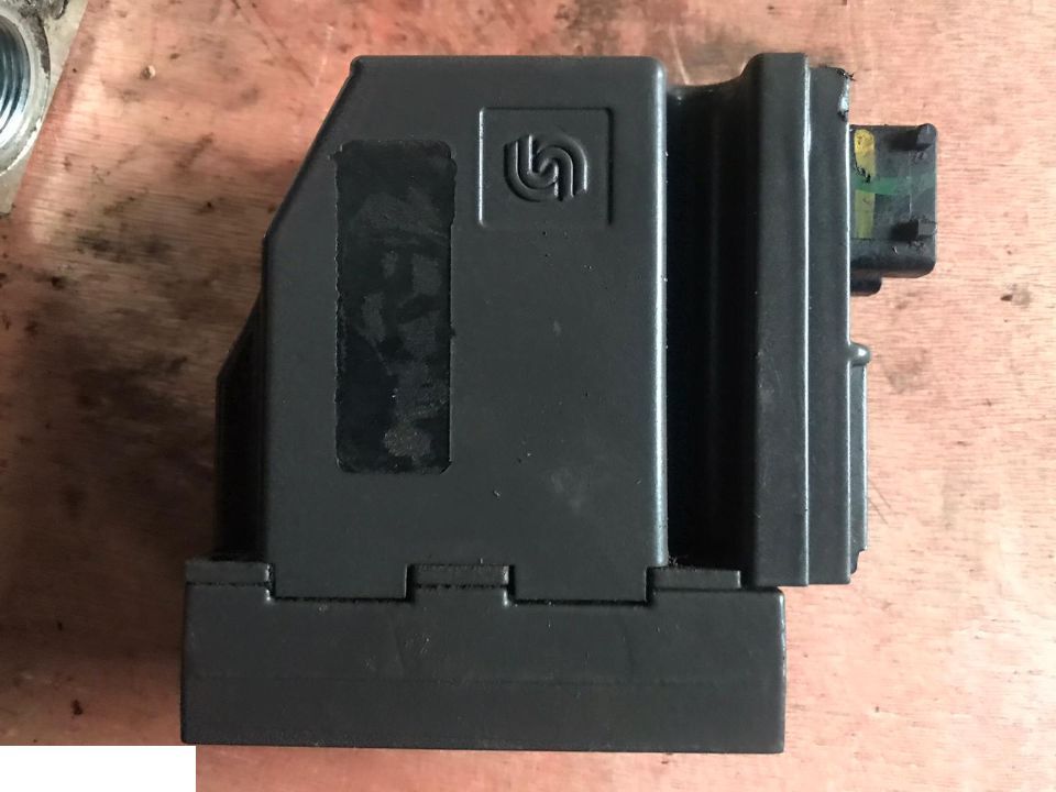 CEWKI DO ROZDZIELACZA SAUER DANFOSS 11-32 VDC - Système électrique pour Machine agricole: photos 2 CEWKI DO ROZDZIELACZA SAUER DANFOSS 11-32 VDC - Système électrique pour Machine agricole: photos 2
