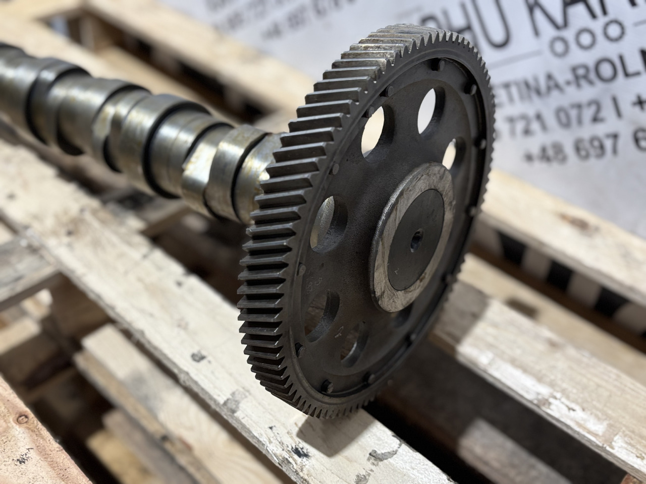 CLAAS Mercedes OM 502 LA V8 OM502LA Wałek Rozrządu 5420511201 - Arbre à cames pour Machine agricole: photos 4 CLAAS Mercedes OM 502 LA V8 OM502LA Wałek Rozrządu 5420511201 - Arbre à cames pour Machine agricole: photos 4