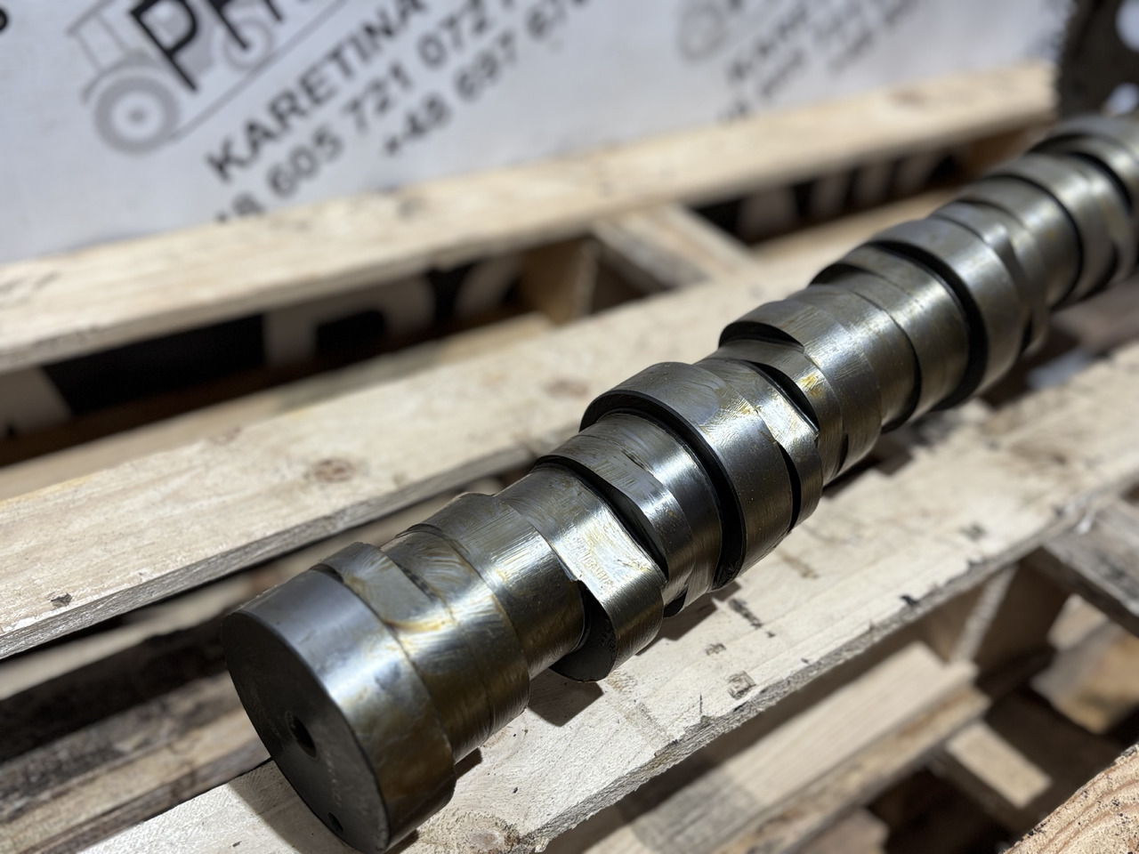 CLAAS Mercedes OM 502 LA V8 OM502LA Wałek Rozrządu 5420511201 - Arbre à cames pour Machine agricole: photos 2 CLAAS Mercedes OM 502 LA V8 OM502LA Wałek Rozrządu 5420511201 - Arbre à cames pour Machine agricole: photos 2