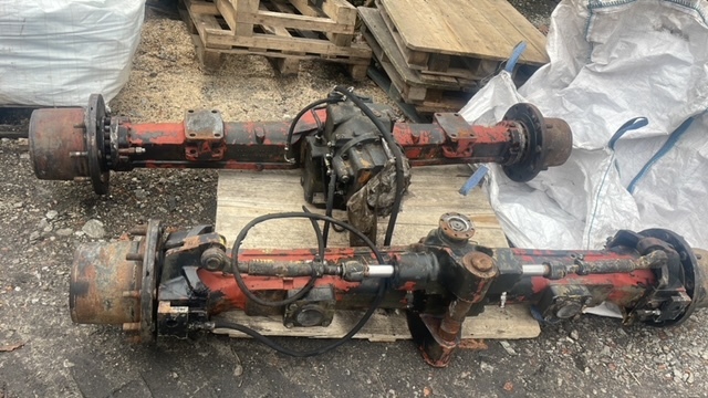 Caterpillar 212 ZF AP-B355 , APL-B355 zwolnica zwrotnica Piasta obudowa mostu - Fusée d'essieu pour Machine agricole: photos 3 Caterpillar 212 ZF AP-B355 , APL-B355 zwolnica zwrotnica Piasta obudowa mostu - Fusée d'essieu pour Machine agricole: photos 3