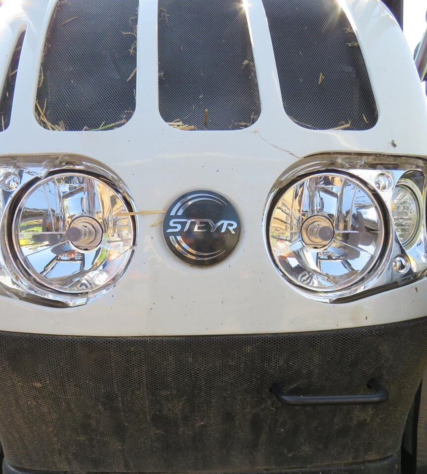 Ciągnik rolniczy Steyr 4085 Reflektor przedni prawy - Feu avant pour Tracteur agricole: photos 2 Ciągnik rolniczy Steyr 4085 Reflektor przedni prawy - Feu avant pour Tracteur agricole: photos 2