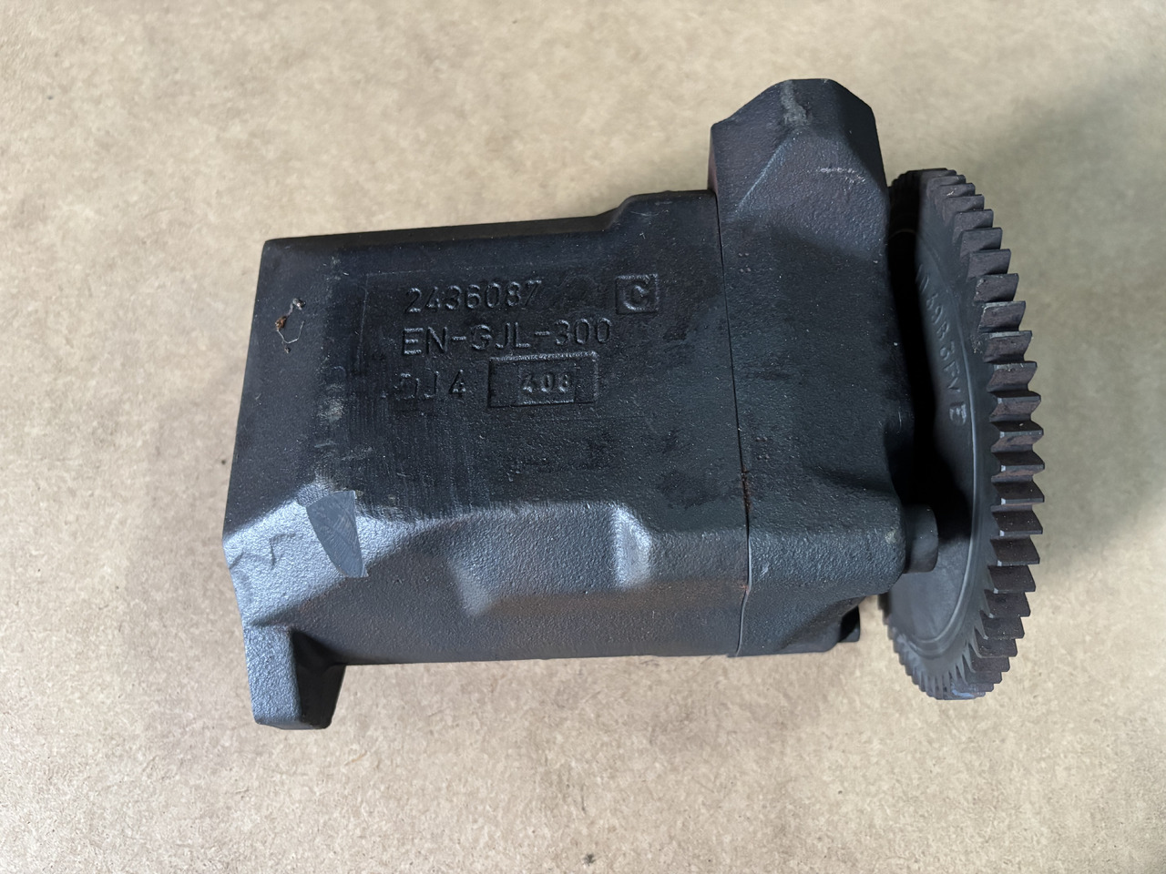 Claas Axion Arion Ares Pompa hydrauliczna 6005024038 60 0502 403 8 - Pompe hydraulique pour Machine agricole: photos 1 Claas Axion Arion Ares Pompa hydrauliczna 6005024038 60 0502 403 8 - Pompe hydraulique pour Machine agricole: photos 1
