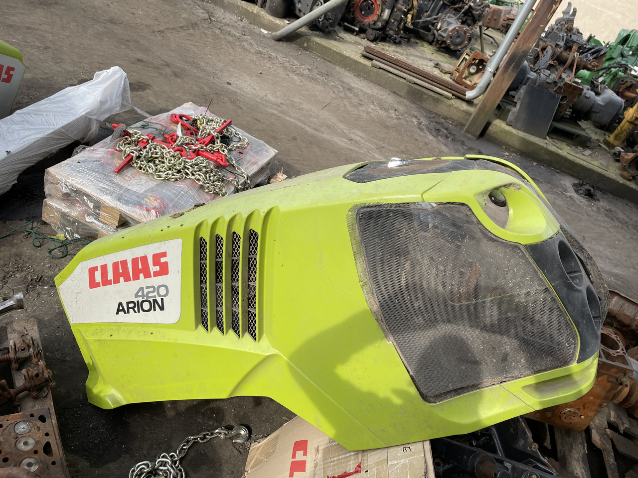 Claas Axion - maska - Capot pour Tracteur agricole: photos 1 Claas Axion - maska - Capot pour Tracteur agricole: photos 1