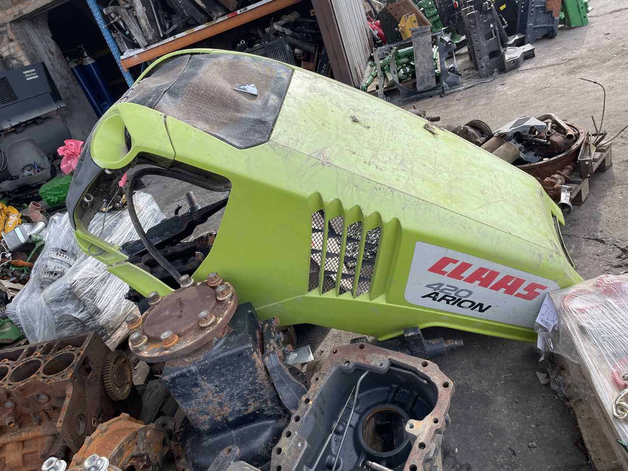 Claas Axion - maska - Capot pour Tracteur agricole: photos 3 Claas Axion - maska - Capot pour Tracteur agricole: photos 3