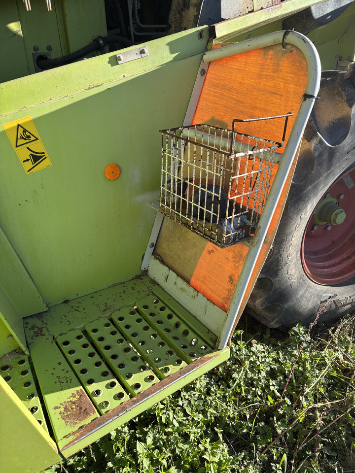 Claas Jaguar 800 820 840 860 880 Rama Tylnia Przednia Dźwigar Kabiny Oś Napędowa - Frame/ Châssis pour Machine agricole: photos 1 Claas Jaguar 800 820 840 860 880 Rama Tylnia Przednia Dźwigar Kabiny Oś Napędowa - Frame/ Châssis pour Machine agricole: photos 1