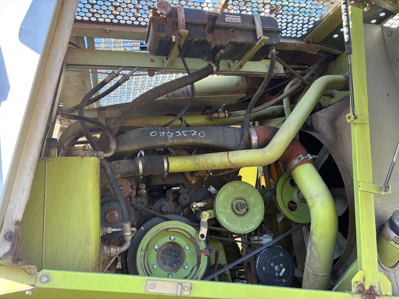 Claas Jaguar 820 840 860 Dodatkowy Zbiornik Paliwa 00 0076 141 0 0000761410 - Réservoir de carburant pour Machine agricole: photos 3 Claas Jaguar 820 840 860 Dodatkowy Zbiornik Paliwa 00 0076 141 0 0000761410 - Réservoir de carburant pour Machine agricole: photos 3