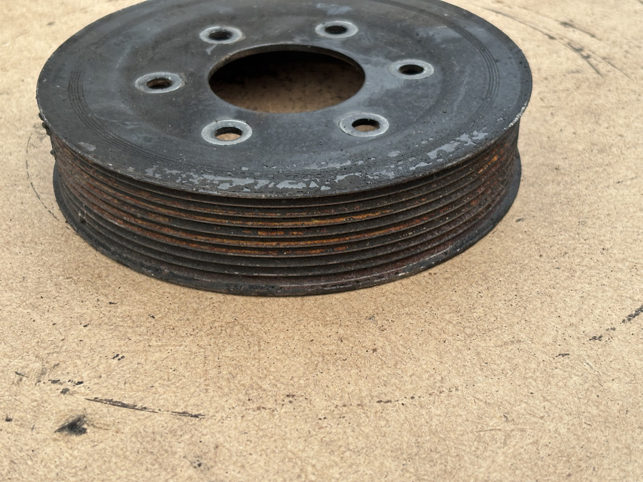 Claas LEXION 780 Koło Pasowe Silnika 9 pasków - Courroie pour Moissonneuse-batteuse: photos 2 Claas LEXION 780 Koło Pasowe Silnika 9 pasków - Courroie pour Moissonneuse-batteuse: photos 2