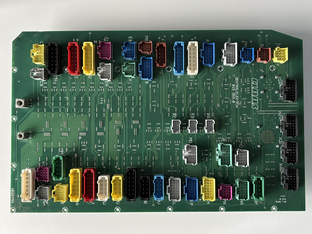 Claas Lexion 510 530 560 570 Płytka Bezpieczników Styków Modułów 0000153530 0000148031 - Fusible pour Machine agricole: photos 1 Claas Lexion 510 530 560 570 Płytka Bezpieczników Styków Modułów 0000153530 0000148031 - Fusible pour Machine agricole: photos 1