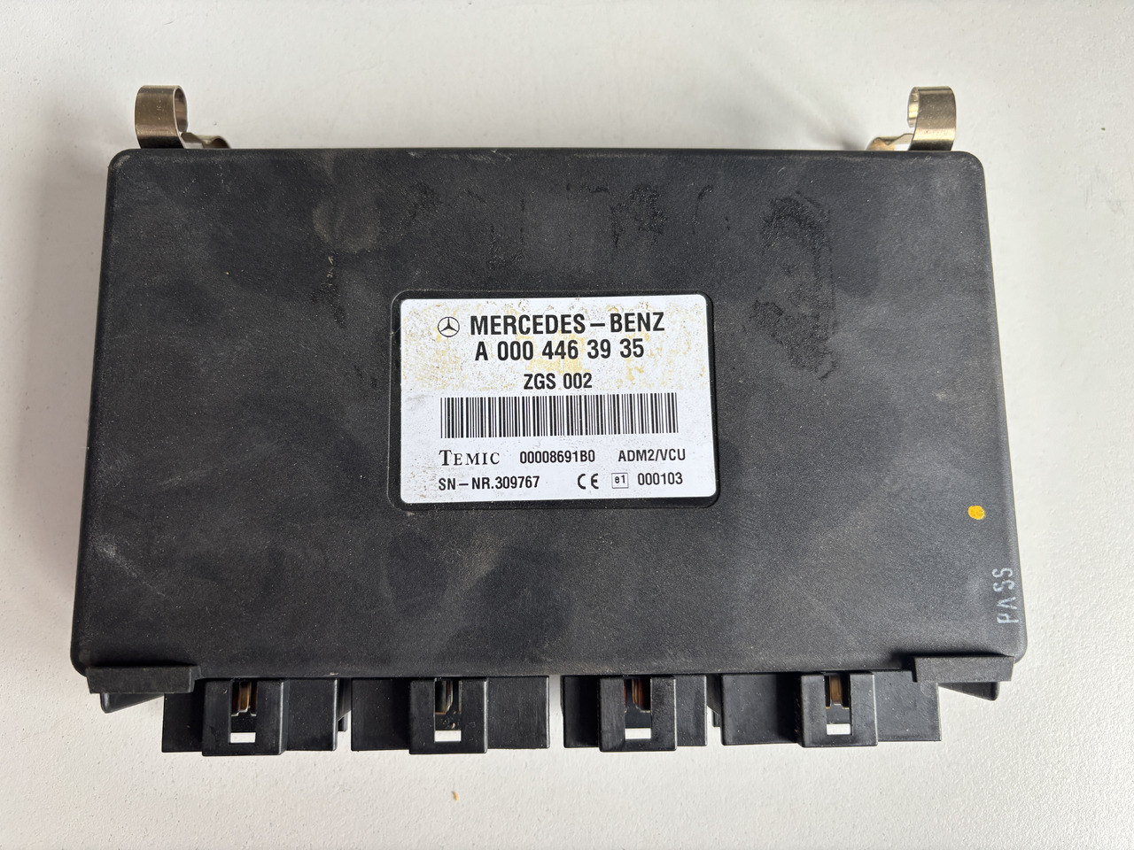 Claas Lexion Mega Jaguar - moduł sterownik silnika ECU A0004463935 - Bloc de gestion pour Machine agricole: photos 1 Claas Lexion Mega Jaguar - moduł sterownik silnika ECU A0004463935 - Bloc de gestion pour Machine agricole: photos 1