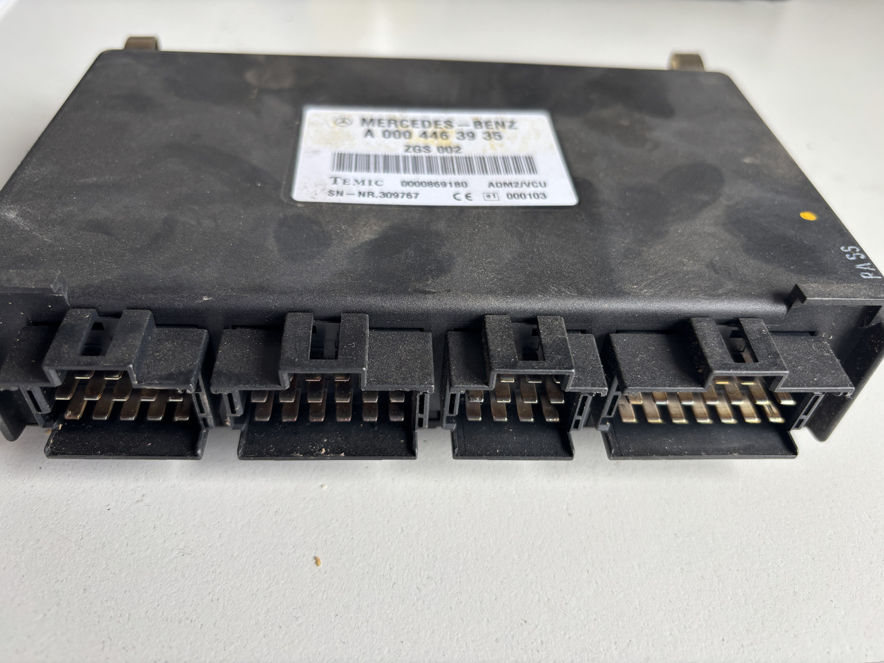 Claas Lexion Mega Jaguar - moduł sterownik silnika ECU A0004463935 - Bloc de gestion pour Machine agricole: photos 2 Claas Lexion Mega Jaguar - moduł sterownik silnika ECU A0004463935 - Bloc de gestion pour Machine agricole: photos 2