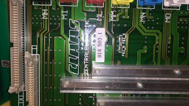 Claas Lexion - Płyta Bezpieczników 014503.1 - Fusible pour Machine agricole: photos 1 Claas Lexion - Płyta Bezpieczników 014503.1 - Fusible pour Machine agricole: photos 1