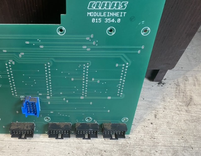Claas Lexion Płyta Bezpieczników 015 354.0 - Fusible pour Machine agricole: photos 1 Claas Lexion Płyta Bezpieczników 015 354.0 - Fusible pour Machine agricole: photos 1