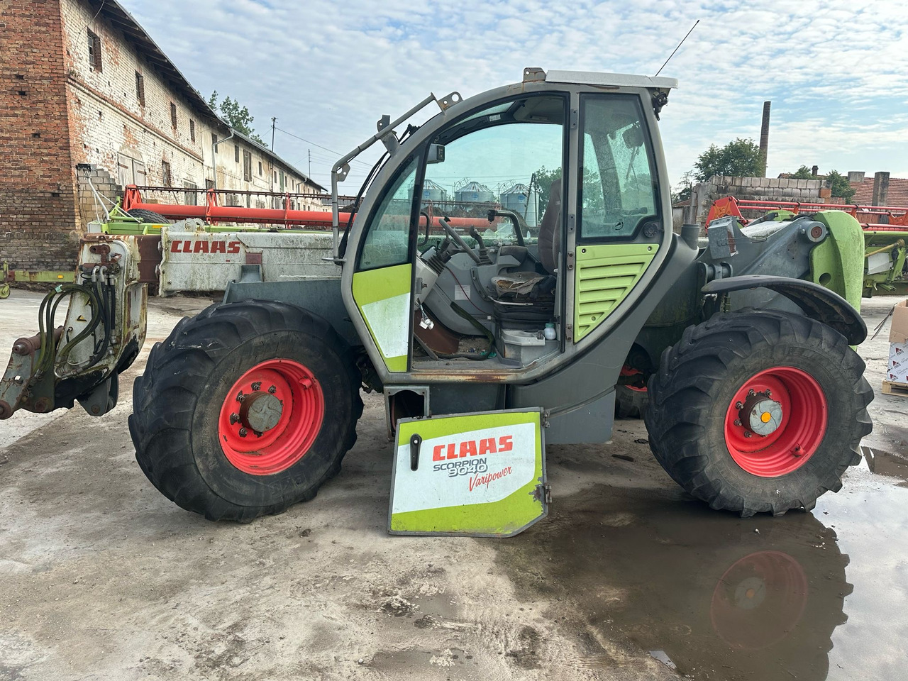 Claas Scorpion 9040 Variopower - skrzynia biegów - Boîte de vitesse pour Machine agricole: photos 1 Claas Scorpion 9040 Variopower - skrzynia biegów - Boîte de vitesse pour Machine agricole: photos 1
