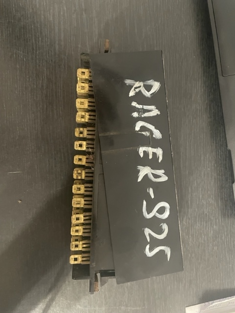 Claas ranger centrala elektryczna bezpieczników - Fusible pour Machine agricole: photos 3 Claas ranger centrala elektryczna bezpieczników - Fusible pour Machine agricole: photos 3