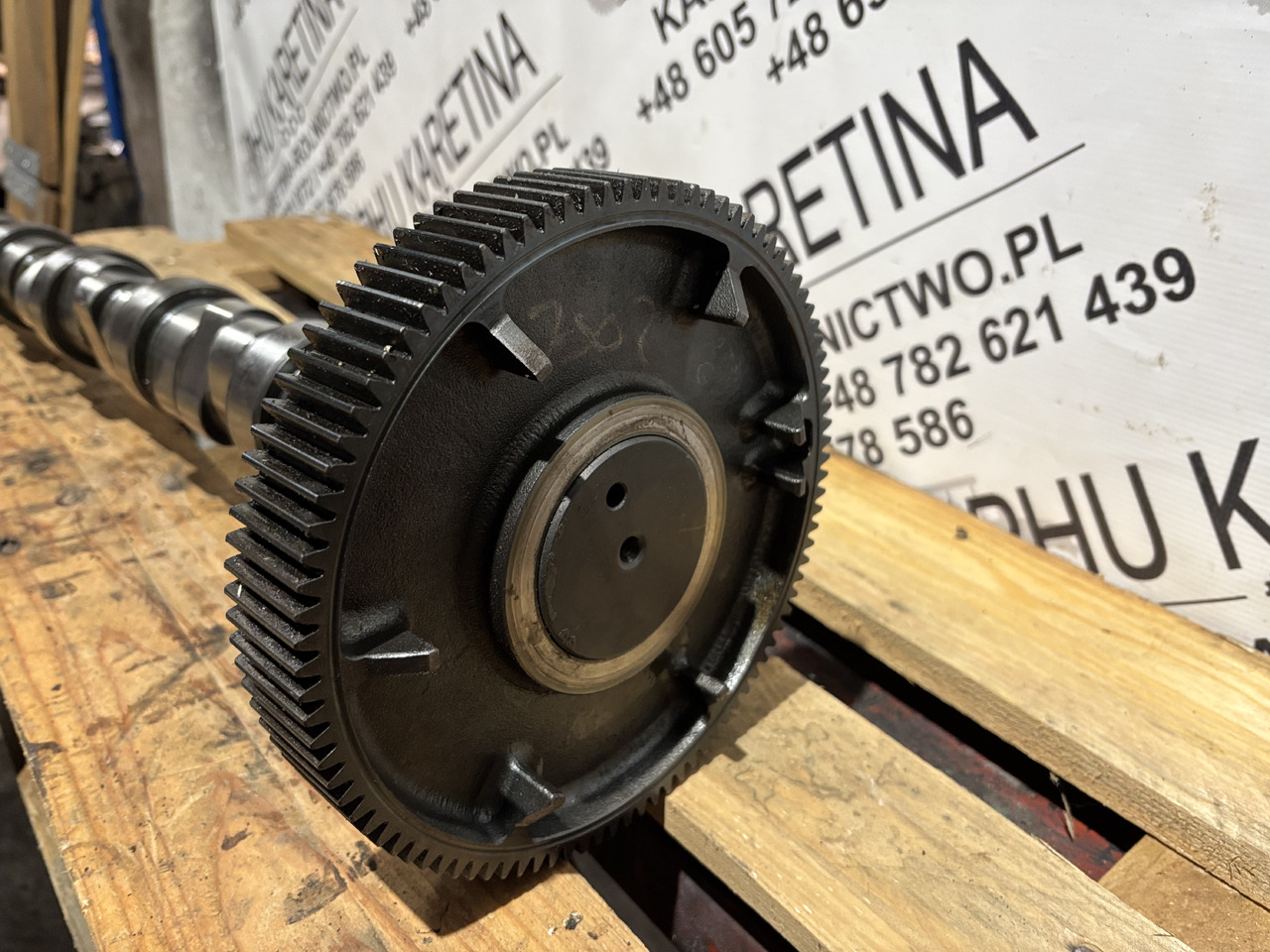 Arbre à cames pour Machine agricole Deutz 04909276 TCD 7.8 L6  04914636 Wałek Rozrządu: photos 7