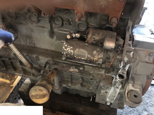 Deutz TCD6.1L6 - Kolektor Wydechowy Turbo - Collecteur d'échappement pour Machine agricole: photos 2 Deutz TCD6.1L6 - Kolektor Wydechowy Turbo - Collecteur d'échappement pour Machine agricole: photos 2