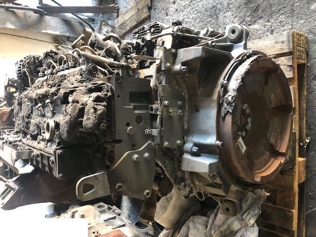 Deutz TCD6.1L6 - Kolektor Wydechowy Turbo - Collecteur d'échappement pour Machine agricole: photos 3 Deutz TCD6.1L6 - Kolektor Wydechowy Turbo - Collecteur d'échappement pour Machine agricole: photos 3