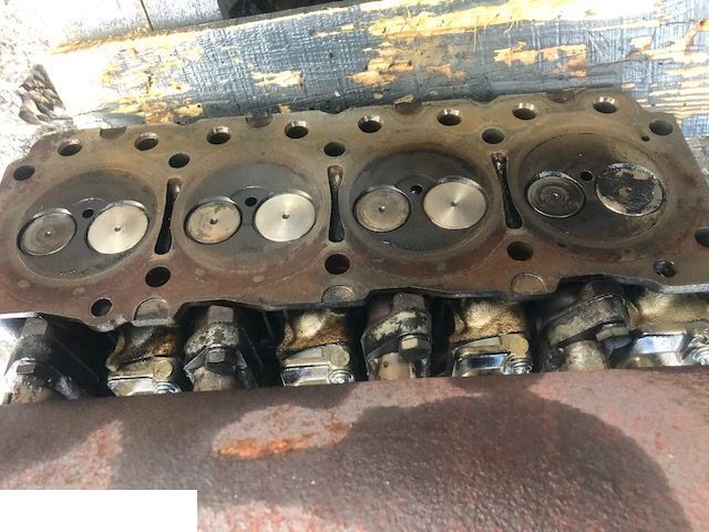 Deutz f4l1011 - Wtryski - Pompe haute pression pour Machine agricole: photos 2 Deutz f4l1011 - Wtryski - Pompe haute pression pour Machine agricole: photos 2