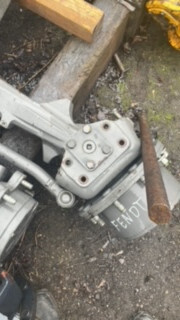 Fendt 716 / 718 zwolnica zwrotnica części most napędowy - Essieu et pièces pour Machine agricole: photos 2 Fendt 716 / 718 zwolnica zwrotnica części most napędowy - Essieu et pièces pour Machine agricole: photos 2