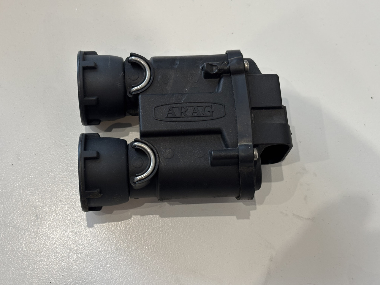 Fendt Rogator Zawór podwójny rozpylaczy ACP0436190 - Valve hydraulique pour Machine agricole: photos 1 Fendt Rogator Zawór podwójny rozpylaczy ACP0436190 - Valve hydraulique pour Machine agricole: photos 1