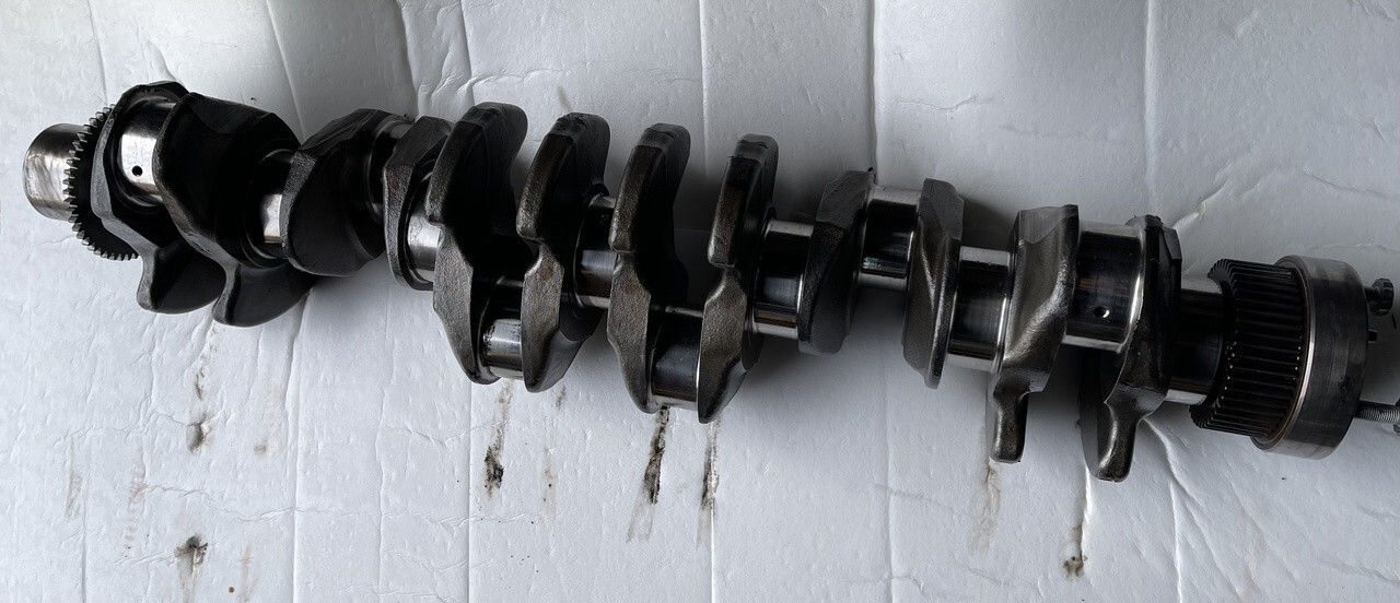 Fendt - wał korbowy Fendt 536/930 - Vilebrequin pour Machine agricole: photos 1 Fendt - wał korbowy Fendt 536/930 - Vilebrequin pour Machine agricole: photos 1