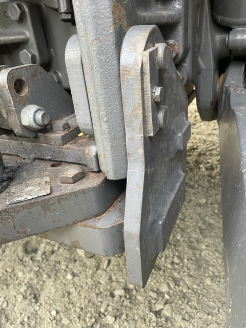 Fendt zaczep kula K80 , 33cm - Frame/ Châssis pour Machine agricole: photos 2 Fendt zaczep kula K80 , 33cm - Frame/ Châssis pour Machine agricole: photos 2