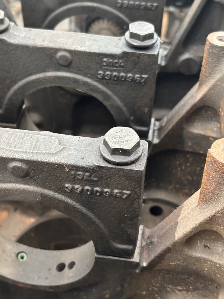 IVECO 91-04-032 9104032 Blok Silnika 03D04 - Bloc-cylindres pour Machine agricole: photos 3 IVECO 91-04-032 9104032 Blok Silnika 03D04 - Bloc-cylindres pour Machine agricole: photos 3
