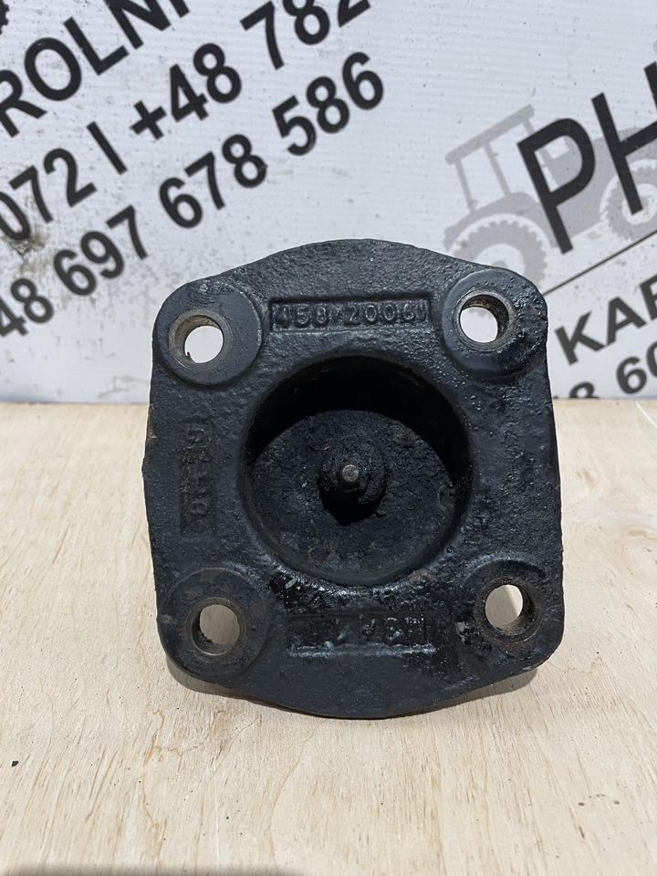 JCB 531-70 540-70 530-70 - mocowanie zwrotnicy zwrotnica 458/20061 - Fusée d'essieu pour Machine agricole: photos 3 JCB 531-70 540-70 530-70 - mocowanie zwrotnicy zwrotnica 458/20061 - Fusée d'essieu pour Machine agricole: photos 3