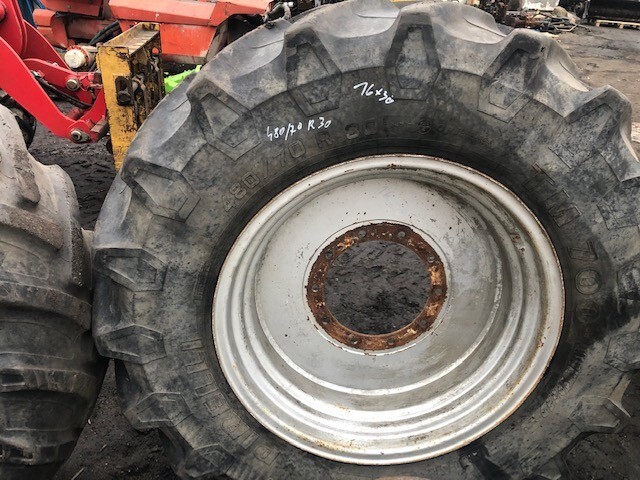 JCB Fastrack Koła 480/70 R30 , Felga 16x30 - Jante pour Machine agricole: photos 5 JCB Fastrack Koła 480/70 R30 , Felga 16x30 - Jante pour Machine agricole: photos 5