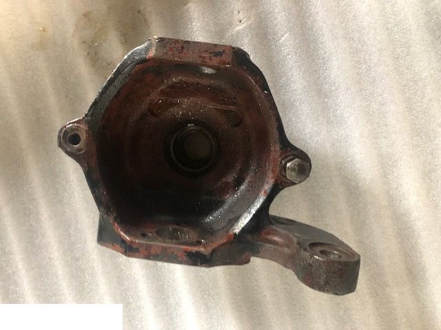 JLG - Zwrotnica - Carraro - Fusée d'essieu pour Machine agricole: photos 2 JLG - Zwrotnica - Carraro - Fusée d'essieu pour Machine agricole: photos 2