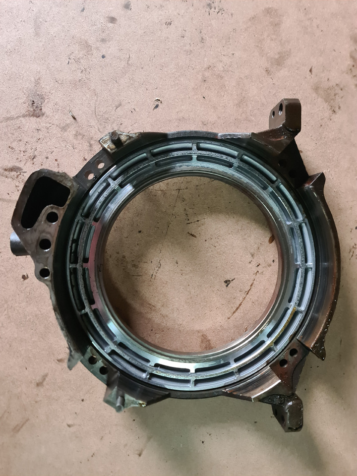 John Deere 4650, 4850 Obudowa Tłoka Hamulcowego R72044 - Pièces de frein pour Machine agricole: photos 3 John Deere 4650, 4850 Obudowa Tłoka Hamulcowego R72044 - Pièces de frein pour Machine agricole: photos 3