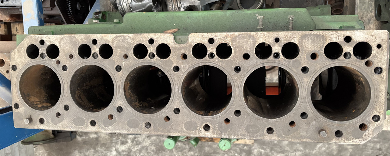 John Deere 6068 6068TF250 R119565 Blok Silnika - Bloc-cylindres pour Machine agricole: photos 3 John Deere 6068 6068TF250 R119565 Blok Silnika - Bloc-cylindres pour Machine agricole: photos 3