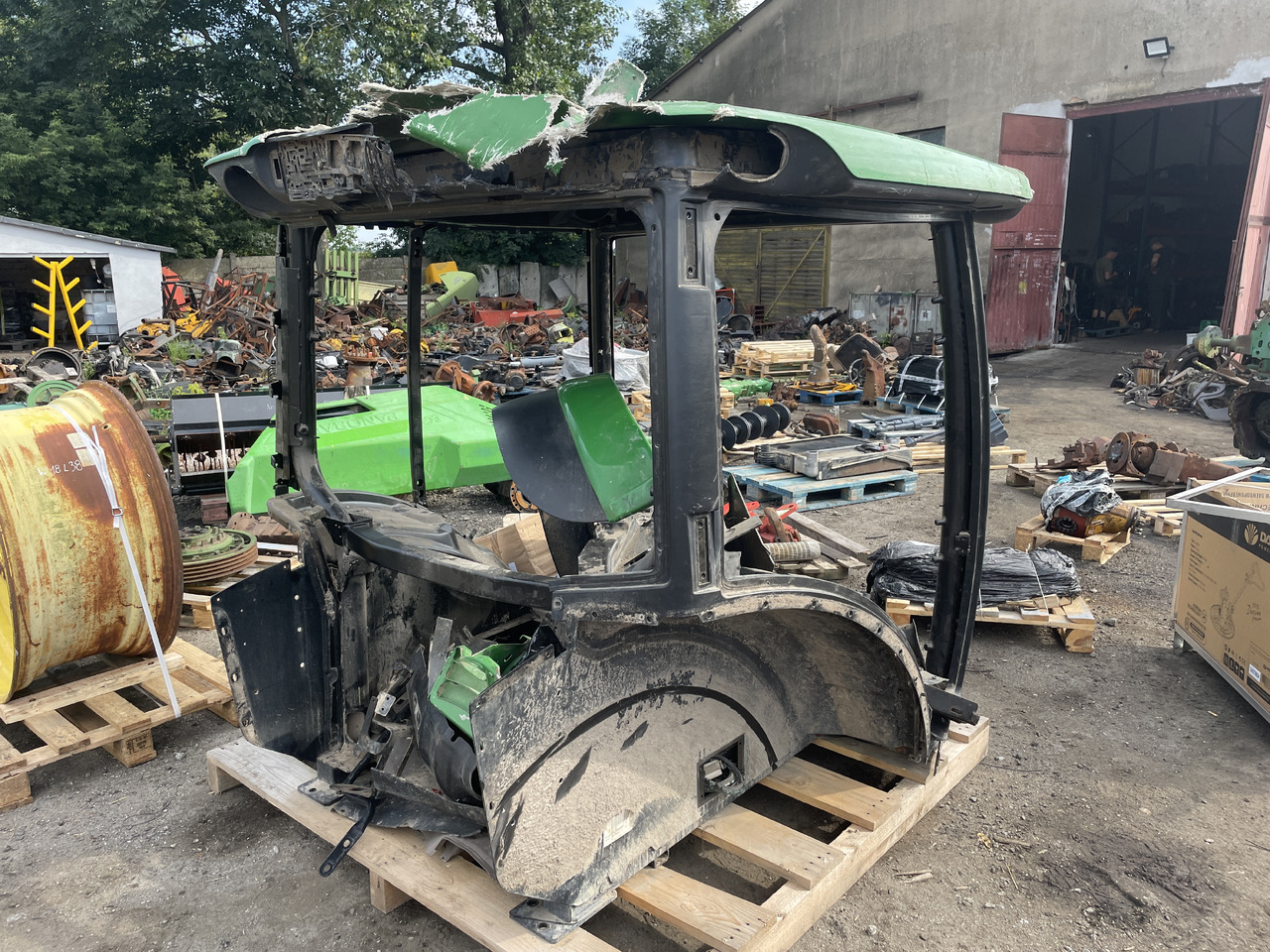 John Deere 6110R 6120R 6130R - kabina - Cabine pour Machine agricole: photos 2 John Deere 6110R 6120R 6130R - kabina - Cabine pour Machine agricole: photos 2