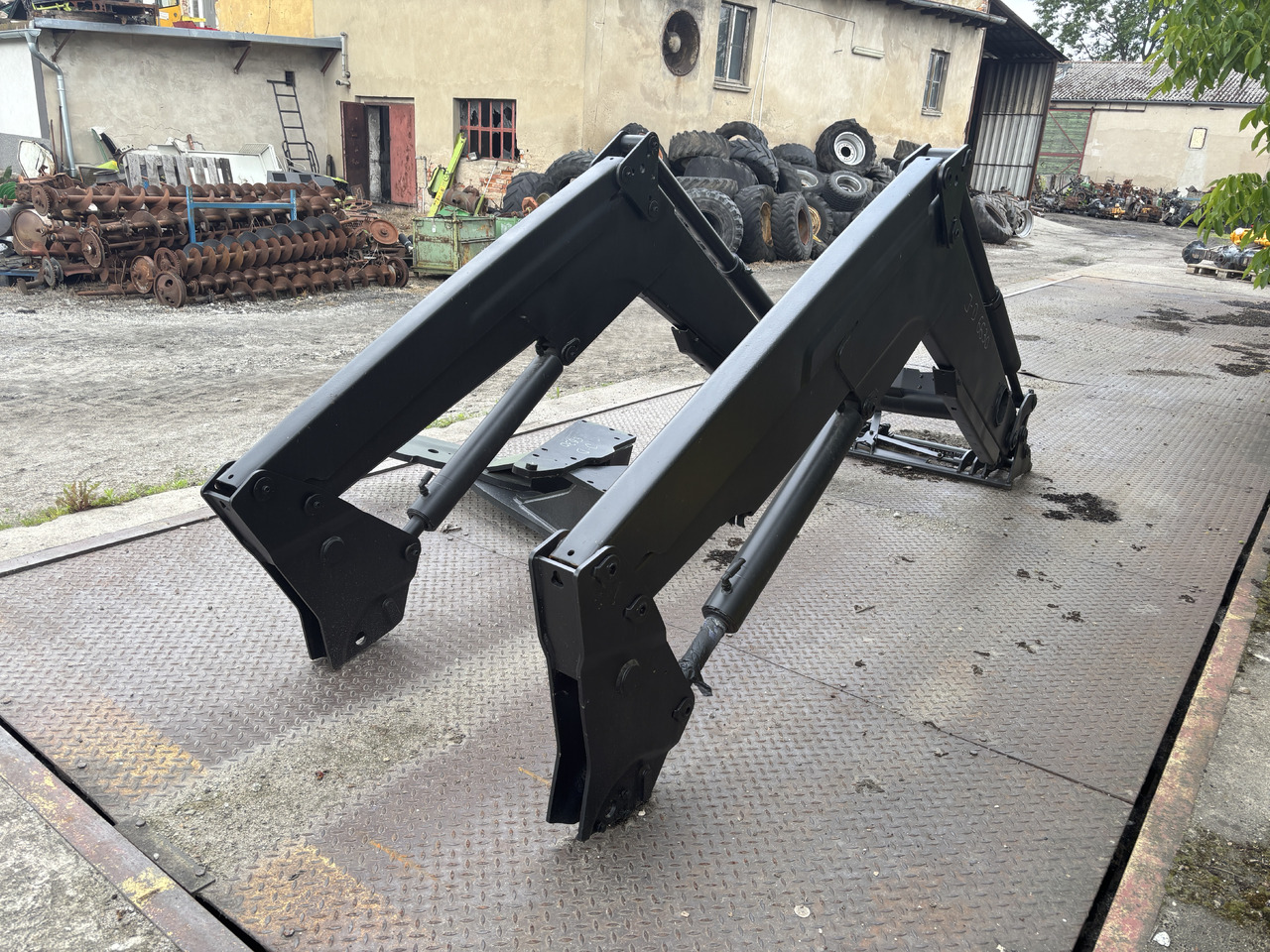 John Deere 6630 - TUR ładowacz czołowy - Chargeur frontal pour tracteur: photos 1 John Deere 6630 - TUR ładowacz czołowy - Chargeur frontal pour tracteur: photos 1