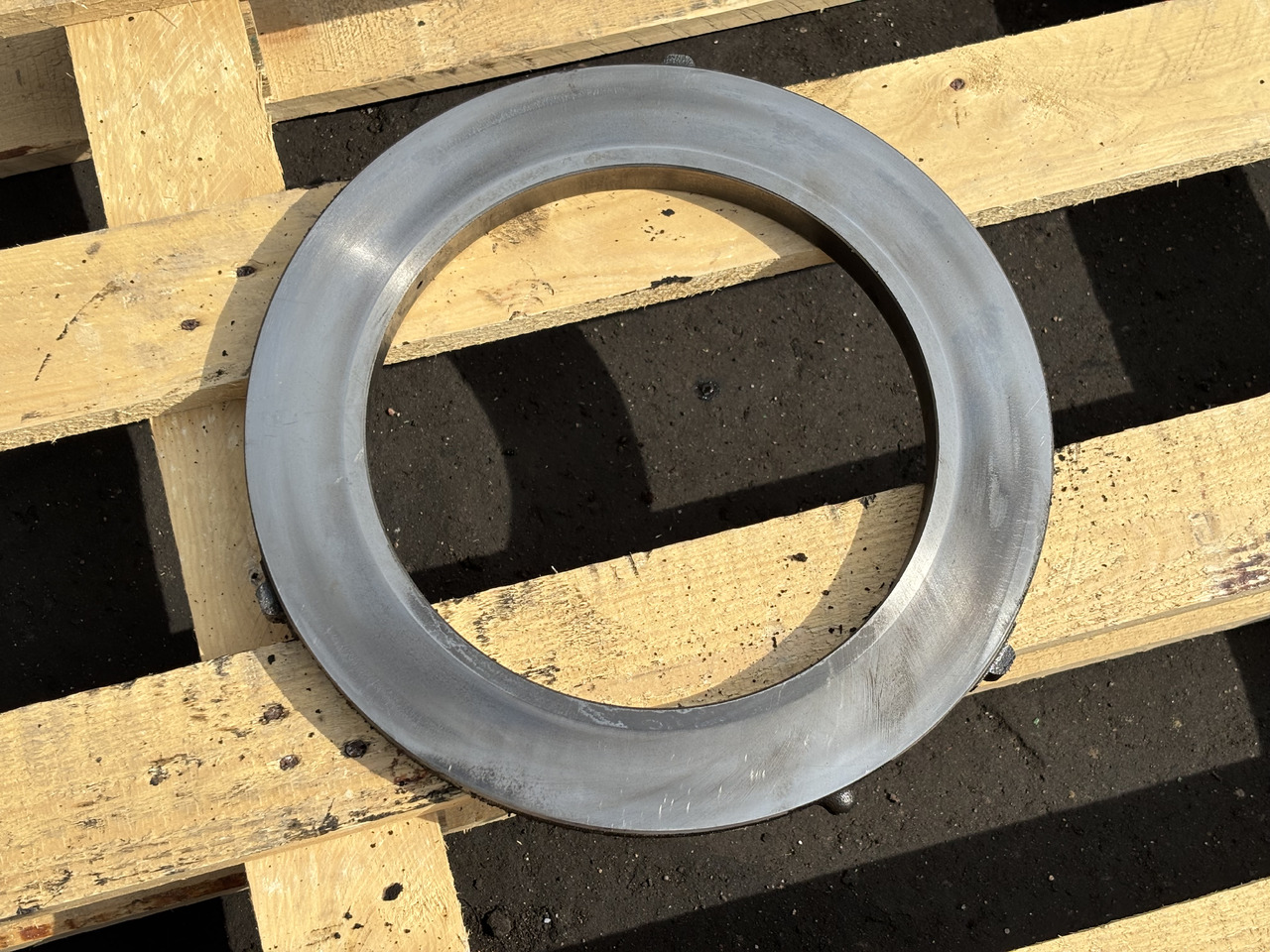 John Deere 6630 Tarcza Płytka Hamulcowa L114053 - Disques de frein pour Machine agricole: photos 3 John Deere 6630 Tarcza Płytka Hamulcowa L114053 - Disques de frein pour Machine agricole: photos 3