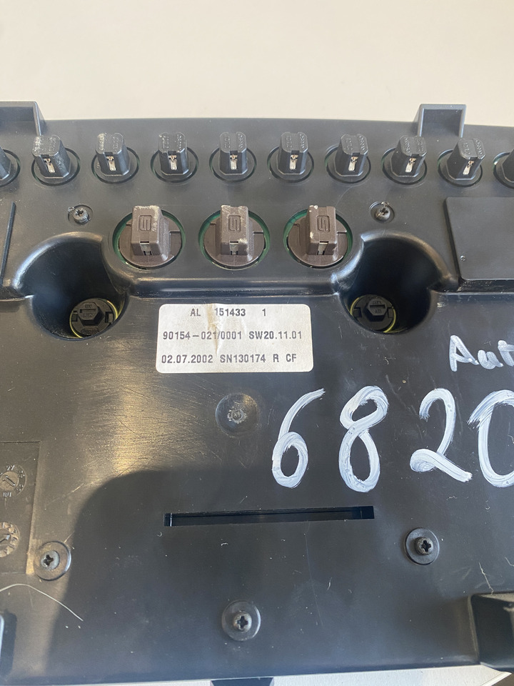 John Deere 6820S 6120 6220 6320 Autopower - zegary licznik deska - Panel de instrumentos pour Engins de chantier: photos 4 John Deere 6820S 6120 6220 6320 Autopower - zegary licznik deska - Panel de instrumentos pour Engins de chantier: photos 4